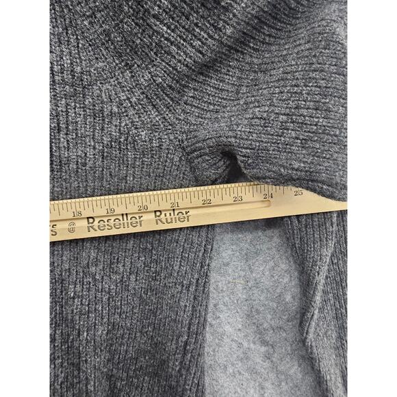 BANANA REPUBLIC LARGE TALL MERINO FINE WOOL SWEATER - Picture 2 of 7